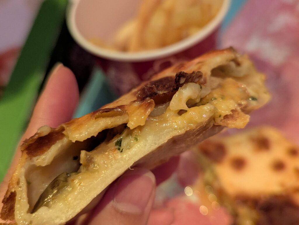 セバスチャンのカリプソキッチン（シーフードカルツォーネ）